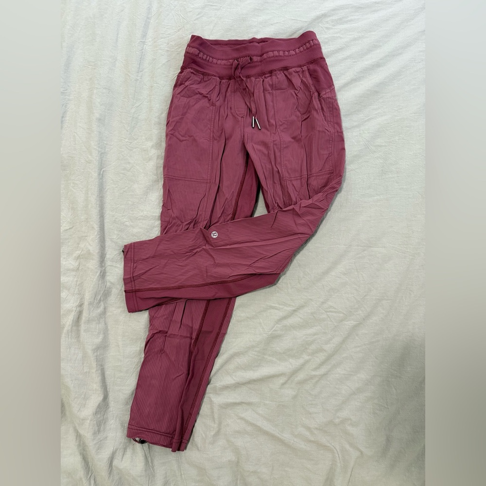 Lululemon Dance Studio Crop